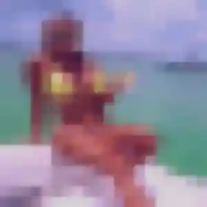 Anne-Charlotte, femme de 19 ans propose rencontre cougar à Bourges