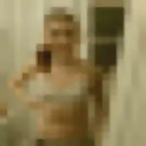 Sexy Anne-Sophie, 19 ans à Changé - voir sa photo