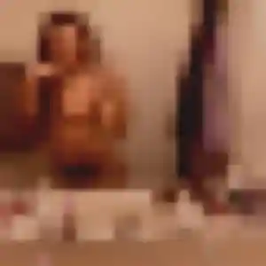Myriam, 20 ans, en ligne à Châteaubourg pour un rencontre cougar