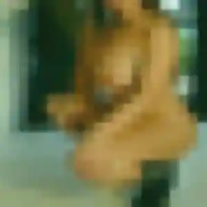 Xena de Condé-sur-Vire, 42 ans - rencontre cougar en toute liberté