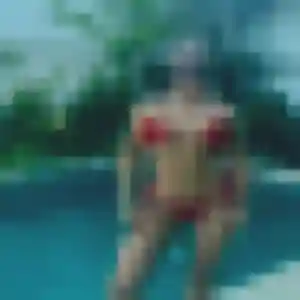 Photo de Brune à Cormelles-le-Royal (25 ans) - rencontre cougar discret
