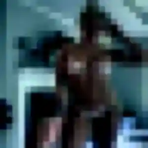 Capucine de Derval, 45 ans - rencontre cougar discret