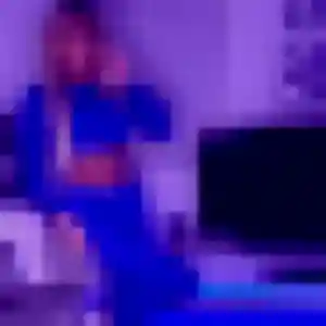Estee, 25 ans, en ligne à Dissay pour une rencontre coquine