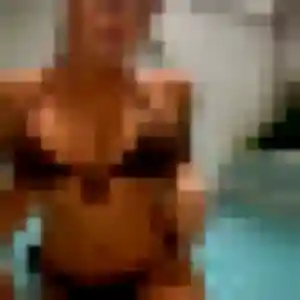 rencontre cougar à Dompierre-sur-Mer : photo de Mila, 37 ans - accès libre