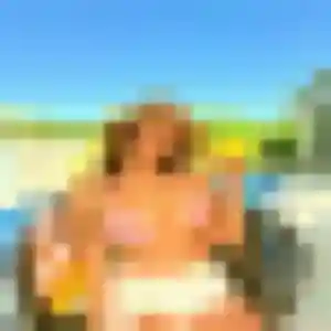 Yasmina, 40 ans, connectée à Dompierre-sur-Mer pour une rencontre coquine