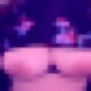 Hilary, femme de 24 ans propose rencontre cougar à Douarnenez
