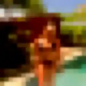 Elsa, femme de 19 ans veut rencontre cougar à Freneuse