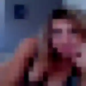 Gabrielle, fille de 20 ans propose rencontre cougar à Gennes-Val-de-Loire