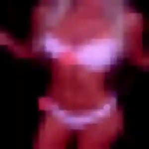 rencontre cougar à Grandchamp-des-Fontaines : photo de Estelle, 19 ans - inscription gratuite