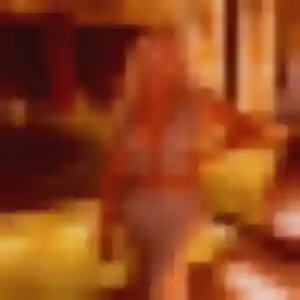 Thais, 24 ans, disponible à Inzinzac-Lochrist pour un rencontre cougar