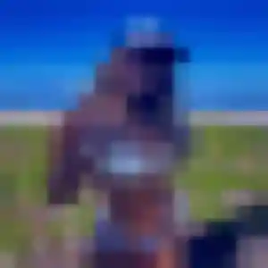 Natasha de La Bazoge, 33 ans - rencontre cougar discret