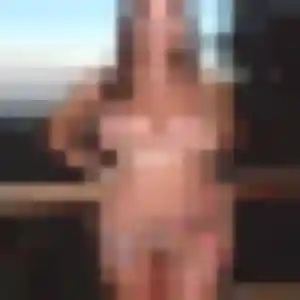Sexy Theresa, 22 ans à La Chapelle-Heulin - la contacter