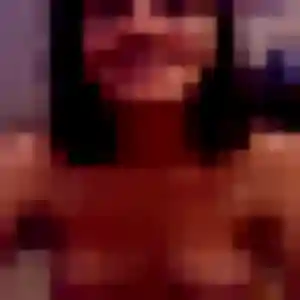Dana, 23 ans, en ligne à La Mézière pour une rencontre coquine