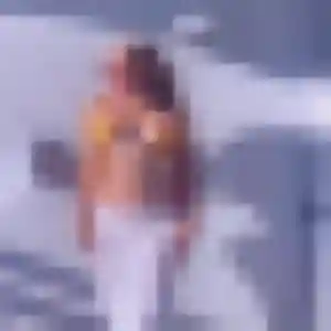 Noemie, femme de 19 ans propose rencontre cougar à Lardy