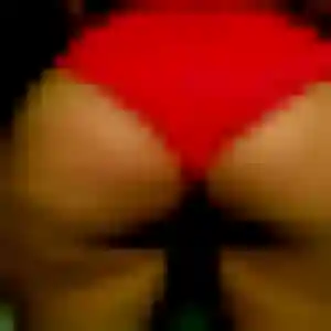 Nora (40 ans) à Le May-sur-Èvre cherche un rencontre cougar maintenant