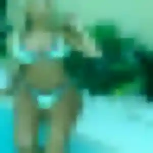 Natasha de Le Mesnil-Esnard, 20 ans - rencontre cougar discret