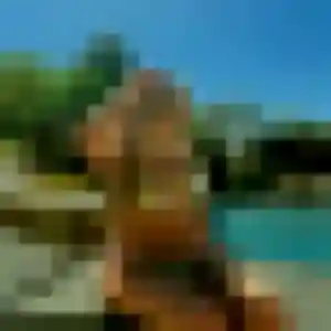 Lucie, 32 ans, connectée à Les Ponts-de-Cé pour un rencontre cougar