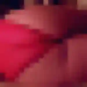 Naomi, 26 ans, en ligne à Limoges pour un rencontre cougar
