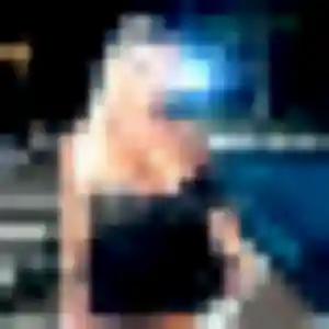 Charline, 21 ans, connectée à Limours pour une rencontre coquine