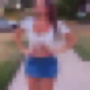 Inaya de Magny-les-Hameaux, 40 ans - rencontre cougar sans prise de tête