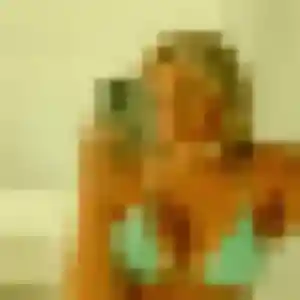 Contacte Dana, 21 ans à Maintenon en privé