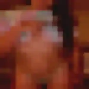 Sandrine, 22 ans, connectée à Marolles-en-Brie pour un rencontre cougar