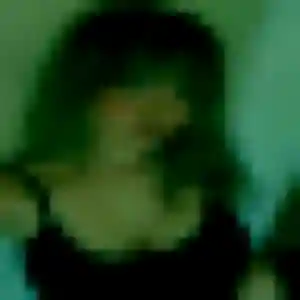 Emma, 19 ans, en ligne à Mazé-Milon pour un rencontre cougar