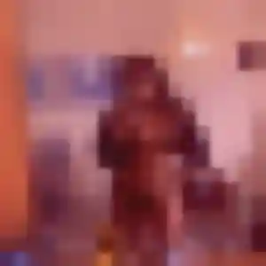 Ines, 30 ans, cherche un rencontre cougar à Neauphle-le-Château