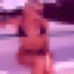 Geraldine, 30 ans, en ligne à Plaintel pour une rencontre coquine