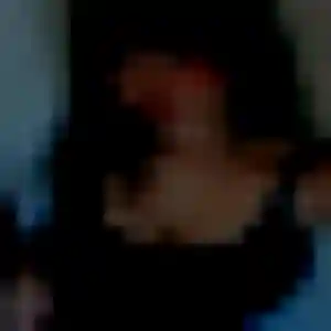 Contacte Bettina, 26 ans à Plouédern en t'inscrivant
