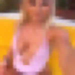 Photo de Ursula à Pordic (31 ans) - rencontre cougar discret