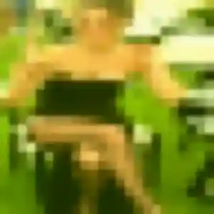 Charlotte (20 ans) à Questembert cherche une rencontre maintenant