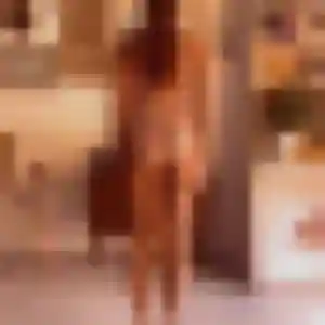 Ivana de Rezé, 24 ans - rencontre cougar sans prise de tête