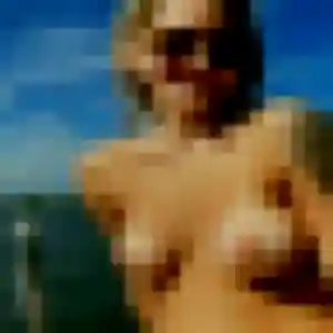 Sabrina, 27 ans, dispo pour rencontre cougar à Saclay