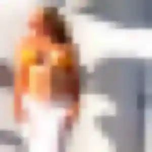Geneve, 21 ans, cherche un rencontre cougar à Saint-Aubin-de-Médoc