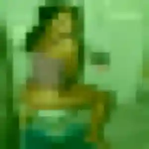 Contacte Karima, 19 ans à Saint-Aubin-de-Médoc gratuitement
