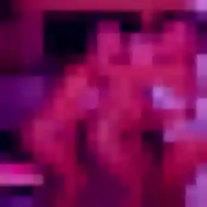 Manon, 20 ans, connectée à Saint-Aubin-de-Médoc pour une rencontre coquine