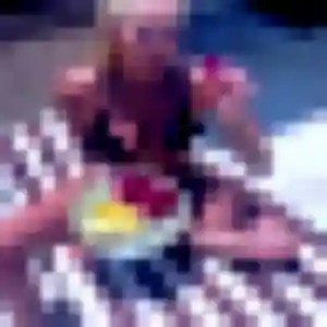 Violette, 37 ans, en ligne à Saint-Denis-de-l'Hôtel pour une rencontre coquine