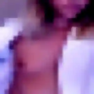 Alicia, femme de 32 ans veut rencontre cougar à Saint-Hilaire-du-Harcouët