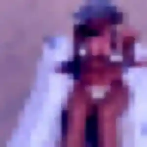 Contacte Capucine, 26 ans à Saint-Jean-de-Liversay en privé