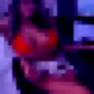 Cyrielle, 42 ans, disponible à Saint-Maixent-l'École pour une rencontre coquine