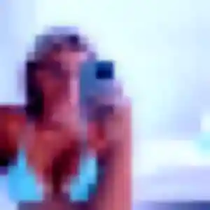 rencontre cougar à Saint-Ouen-l'Aumône : photo de Azalee, 19 ans - inscription gratuite