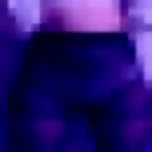 Sandrine, 23 ans, connectée à Saint-Pierre-en-Auge pour une rencontre coquine