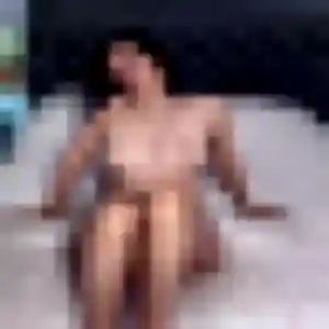 Zineb, 28 ans, dispo pour rencontre cougar à Saint-Sébastien-sur-Loire