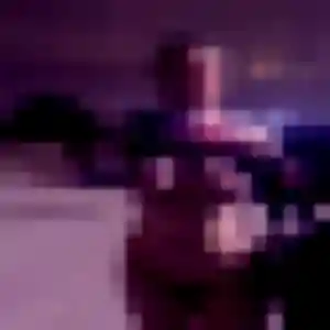Veronique, 19 ans, connectée à Saint-Vincent-de-Paul pour une rencontre coquine