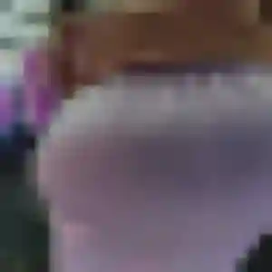 Charmante Sandrine, 21 ans à Saint-Yrieix-sur-Charente - voir sa photo