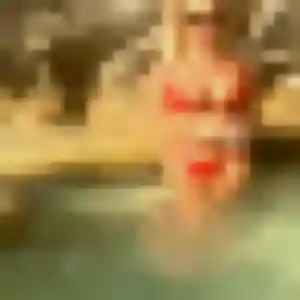 Charmante Jeanne, 19 ans à Salles - voir sa photo