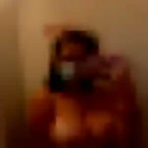 Contacte Karine, 45 ans à Soyaux en privé