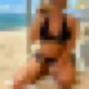 Photo de Adeline à Taverny (33 ans) - rencontre cougar anonyme