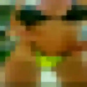 Siham, 26 ans, en ligne à Terrasson-Lavilledieu pour une rencontre coquine